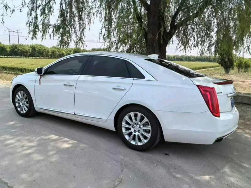 保定17年凯迪拉克XTS2