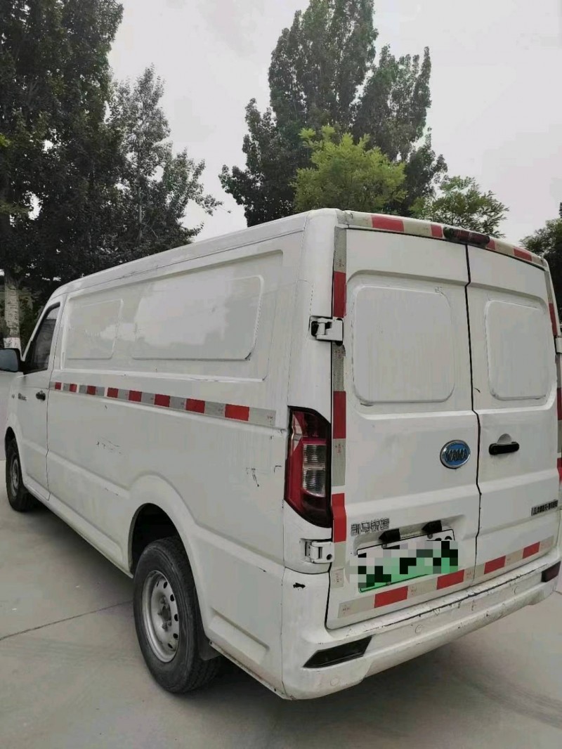 保定23年凱馬汽車銳捷EM267