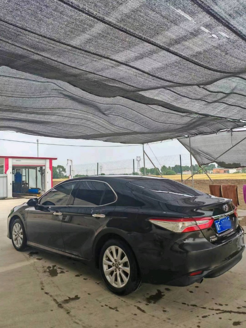 保定18年丰田凯美瑞8