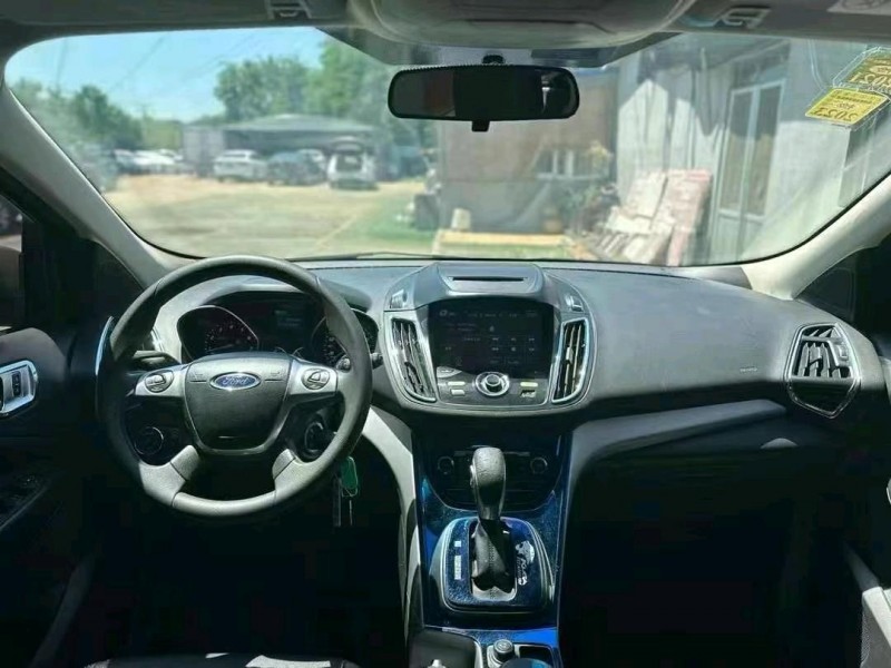 东营15年福特翼虎5