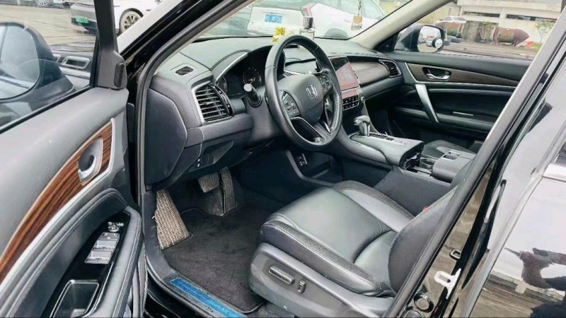 东莞19年本田冠道5