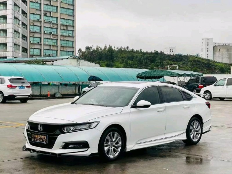 东莞21年本田雅阁2