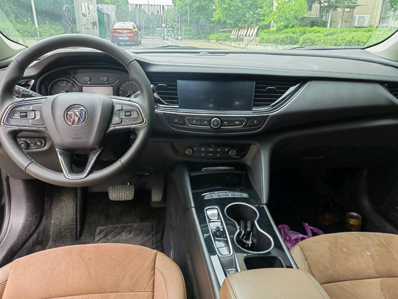 苏州23年别克君威6