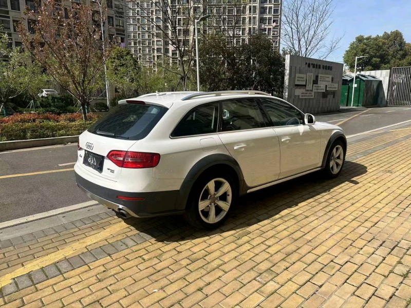 苏州15年奥迪A4L8