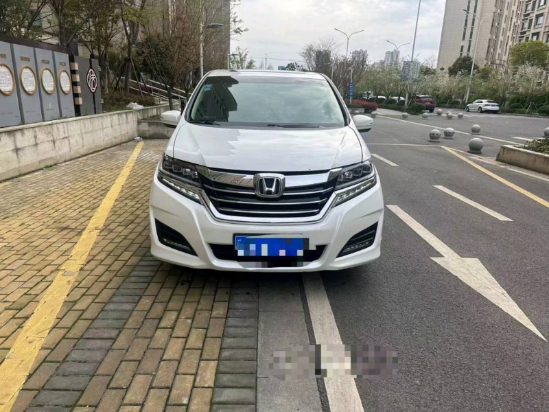 苏州18年本田艾力绅1