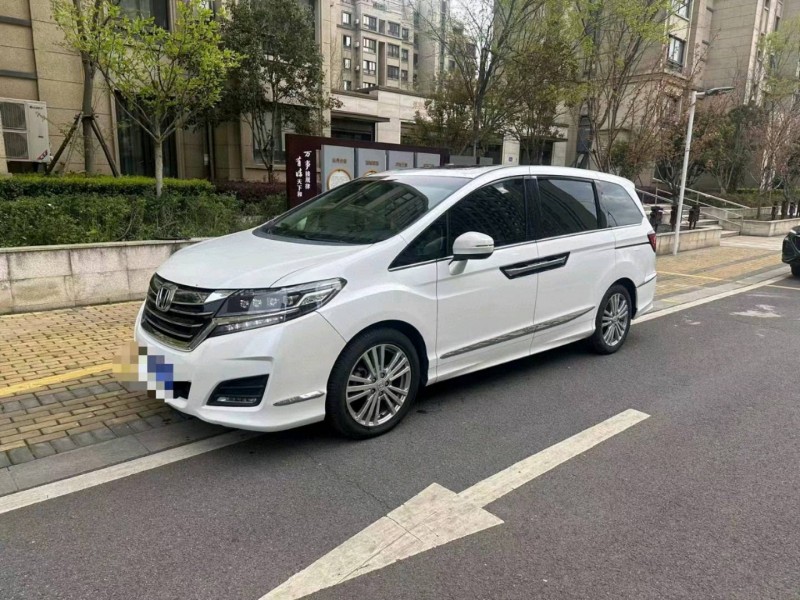 苏州18年本田艾力绅3