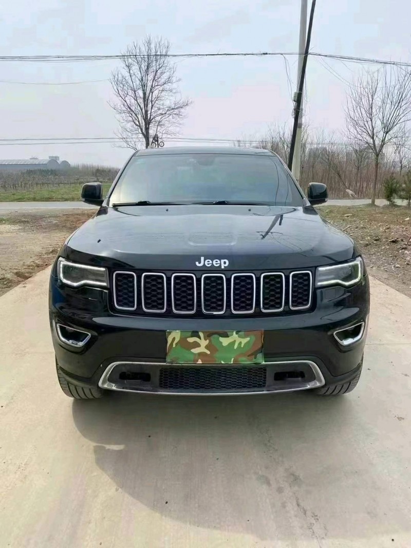 晉中18年Jeep大切諾基1