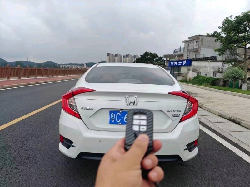 汕头20年本田思域5