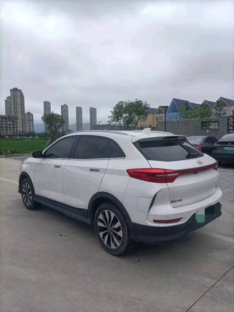 嘉興21年威馬汽車EX-58