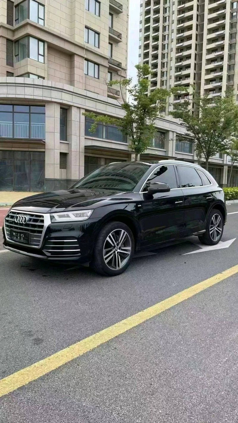 东营19年奥迪Q54