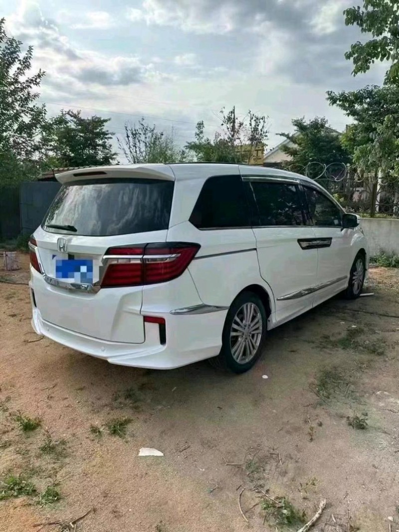 枣庄19年本田艾力绅4