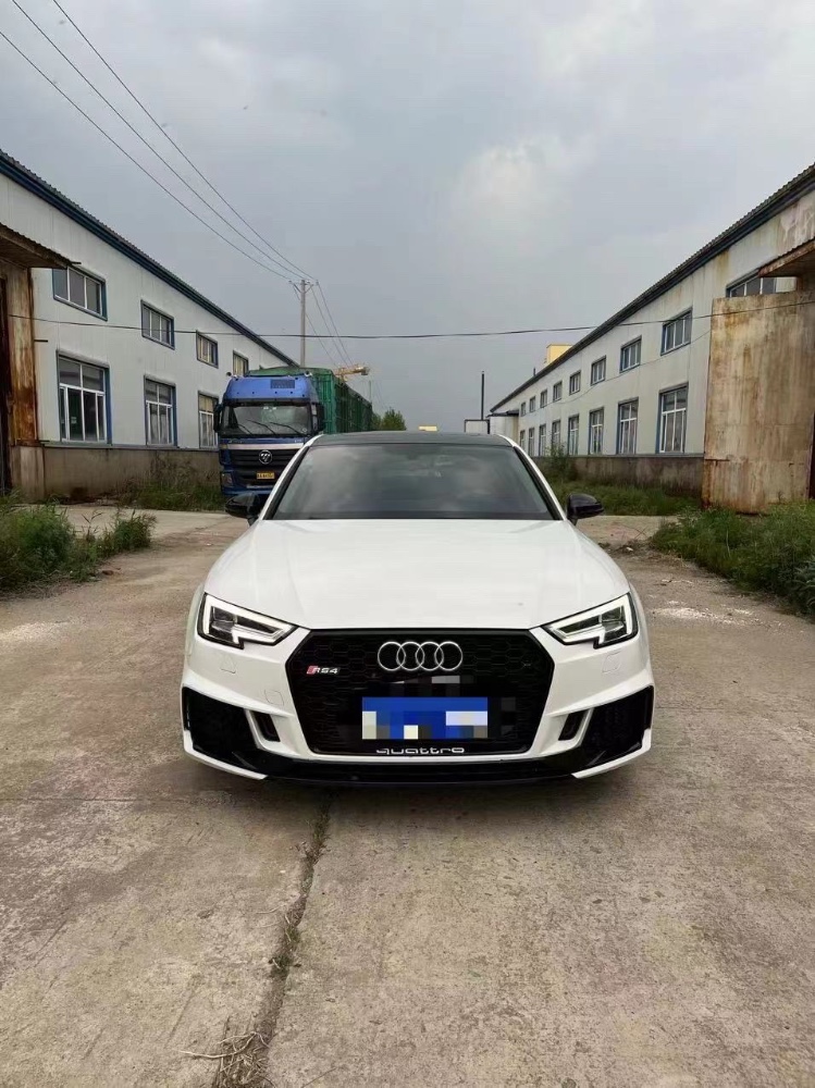 哈爾濱18年奧迪A4L1
