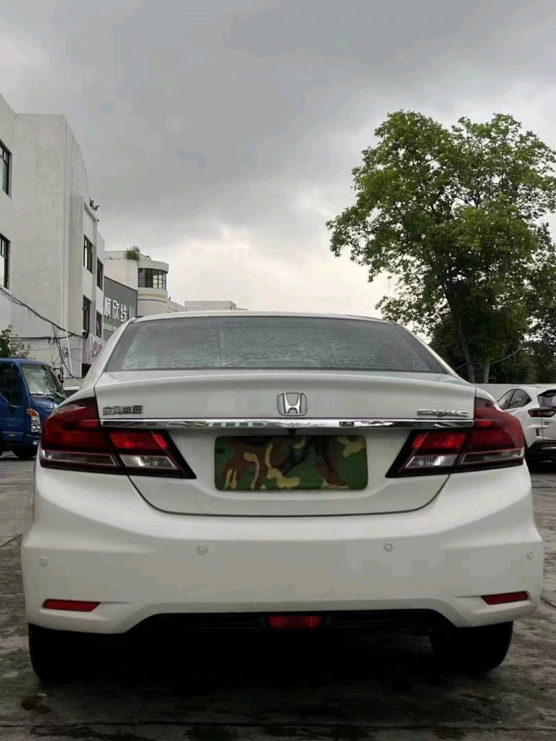 汕头15年本田思域5