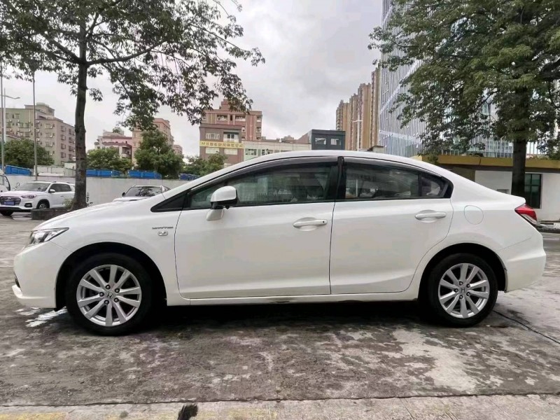 汕头15年本田思域7