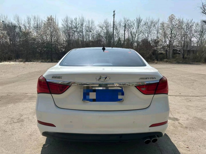 济南16年现代名图8