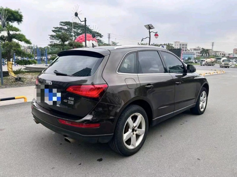 中山15年奥迪Q54