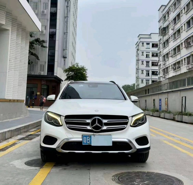 广州16年奔驰GLC1