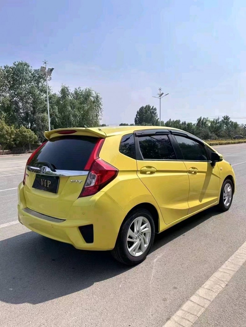 济南16年本田飞度7