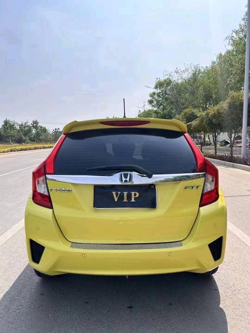 济南16年本田飞度9