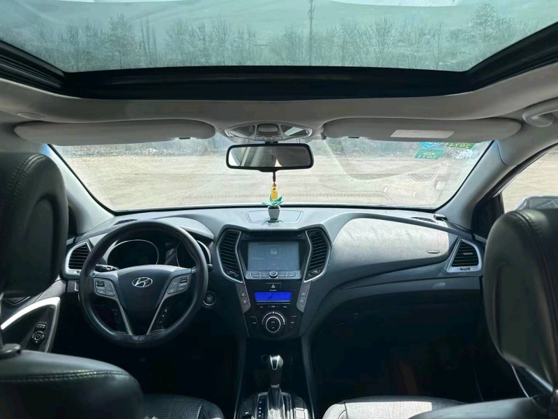 济南14年现代新胜达6