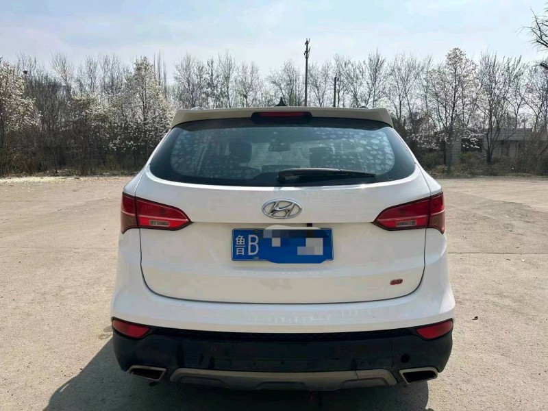 济南14年现代新胜达9