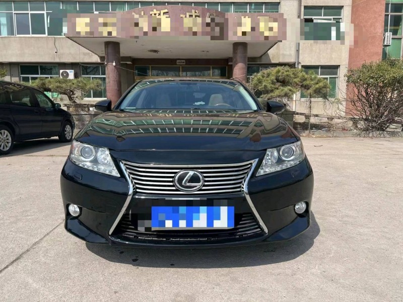 济南13年雷克萨斯ES1