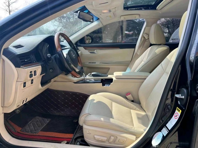 济南13年雷克萨斯ES4