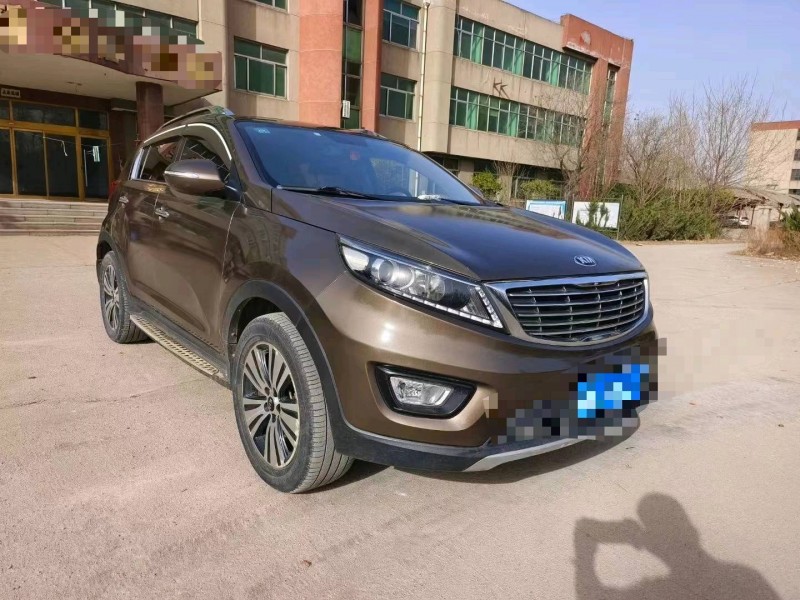 济南14年起亚智跑2