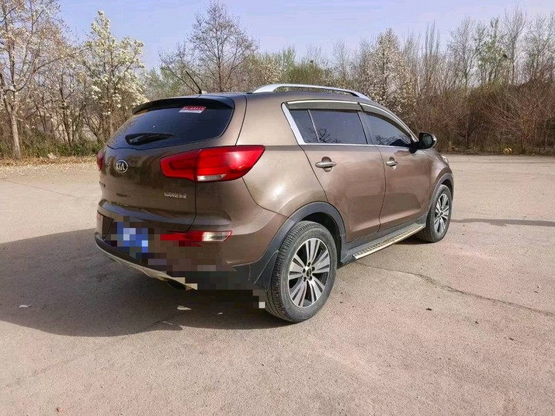 济南14年起亚智跑7