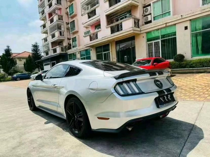 佛山15年福特野马8