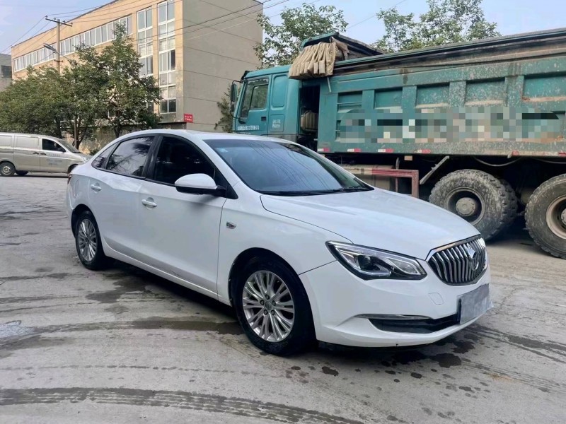 济南17年别克英朗2