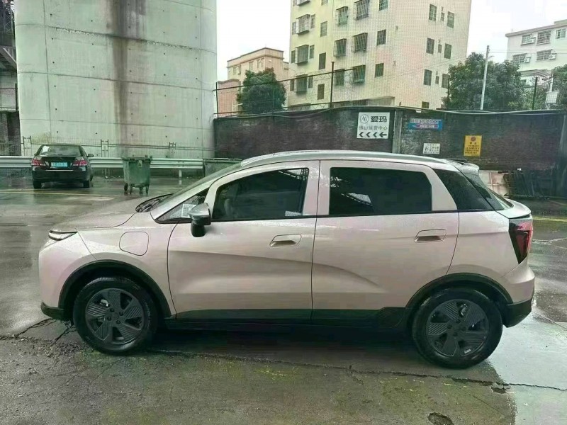 佛山23年吉利几何5