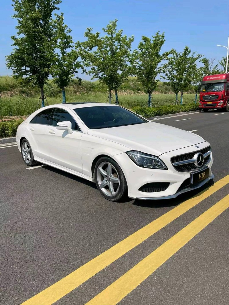 徐州17年奔驰CLS3