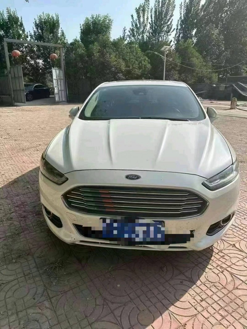 济宁16年福特蒙迪欧1