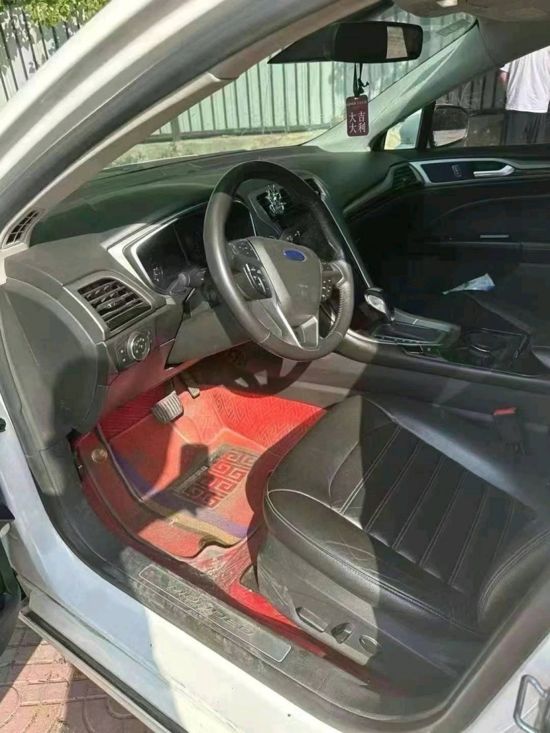 济宁16年福特蒙迪欧3