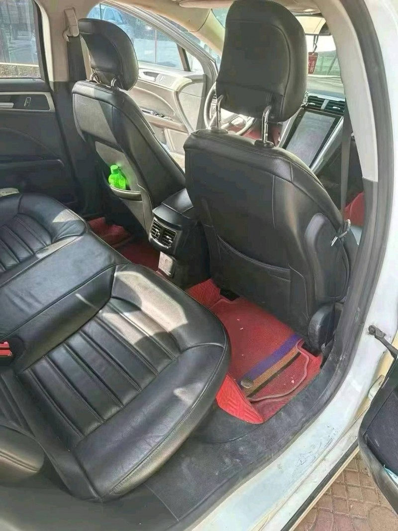 济宁16年福特蒙迪欧4