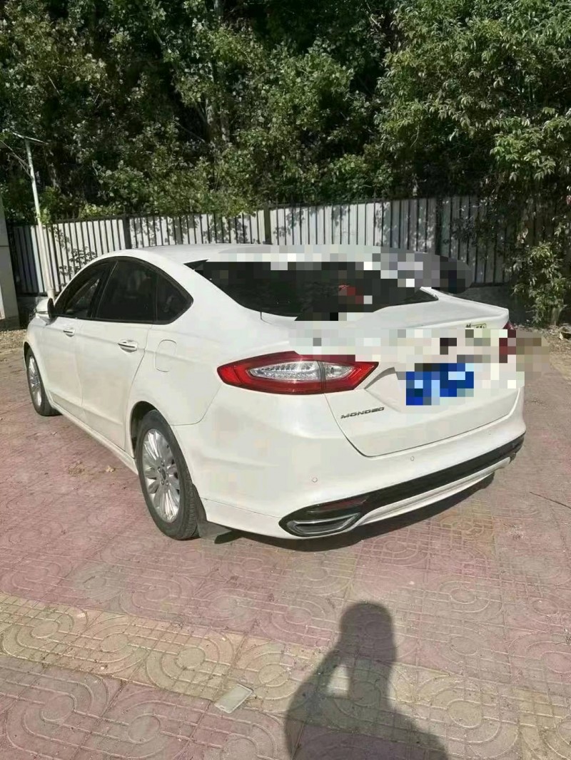 济宁16年福特蒙迪欧6