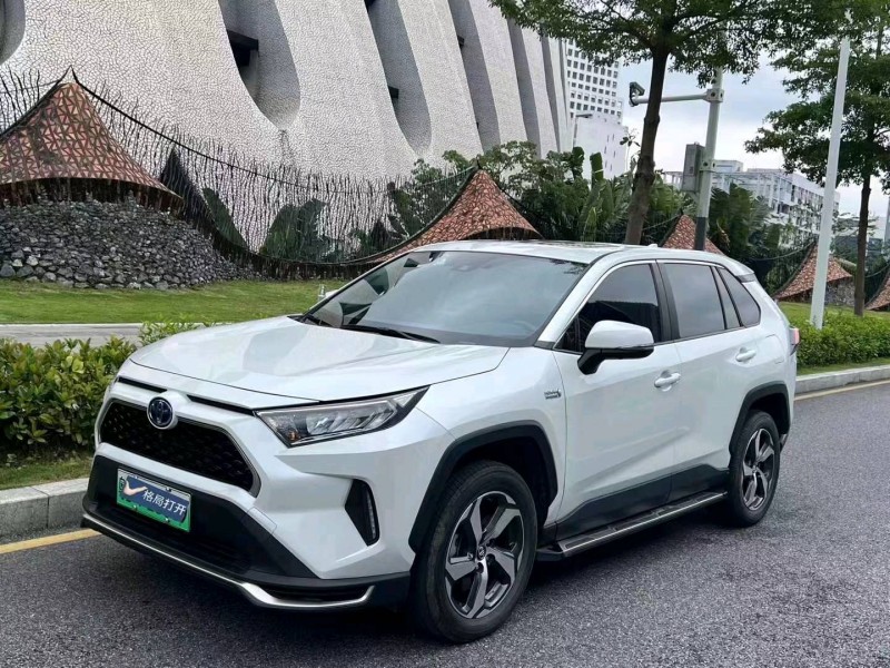 广州21年丰田RAV4荣放3