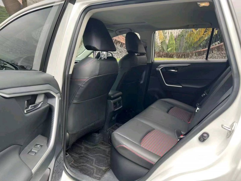 广州21年丰田RAV4荣放5