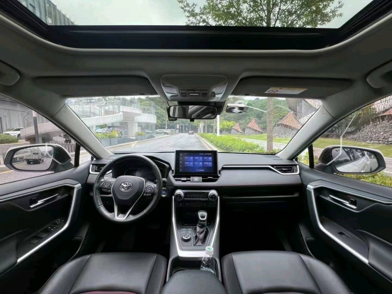 广州21年丰田RAV4荣放7
