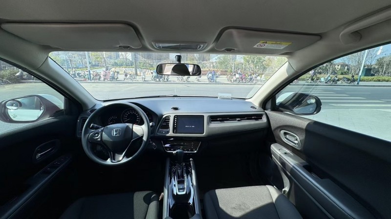 东莞22年本田缤智5