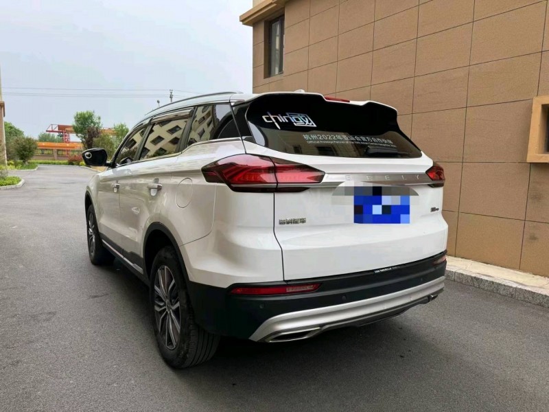 保定21年吉利博越5