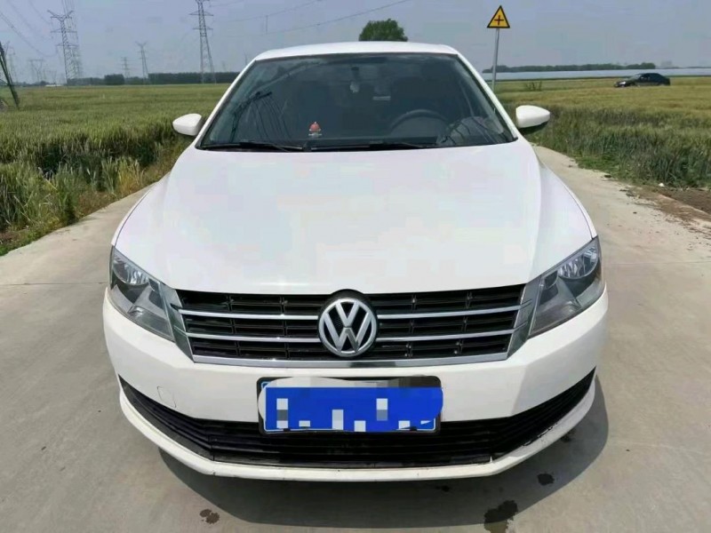 青岛16年大众朗逸1