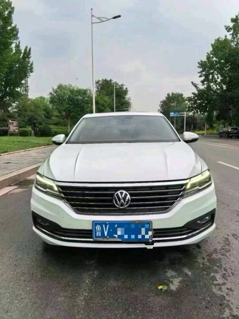 济南20年大众朗逸1