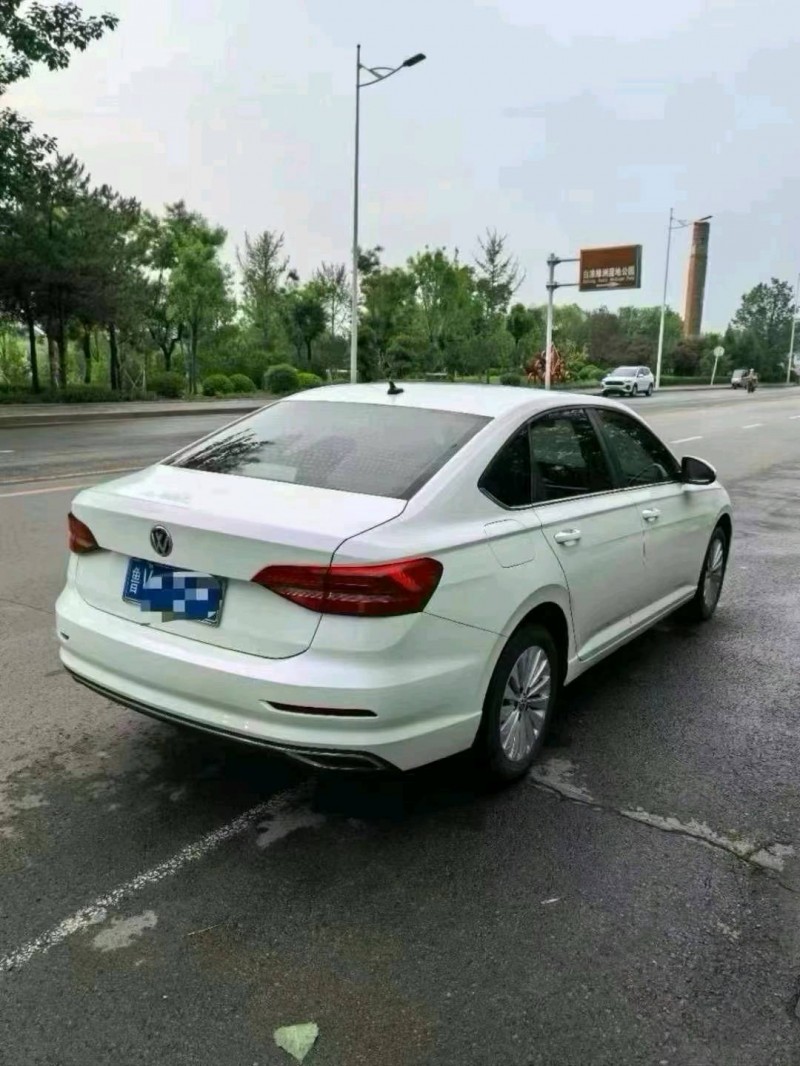 济南20年大众朗逸5