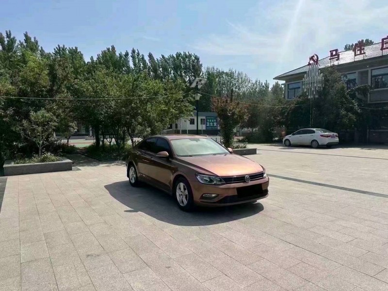 济南15年大众凌渡7