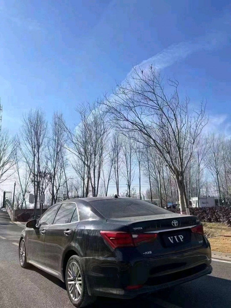 济南17年丰田皇冠8