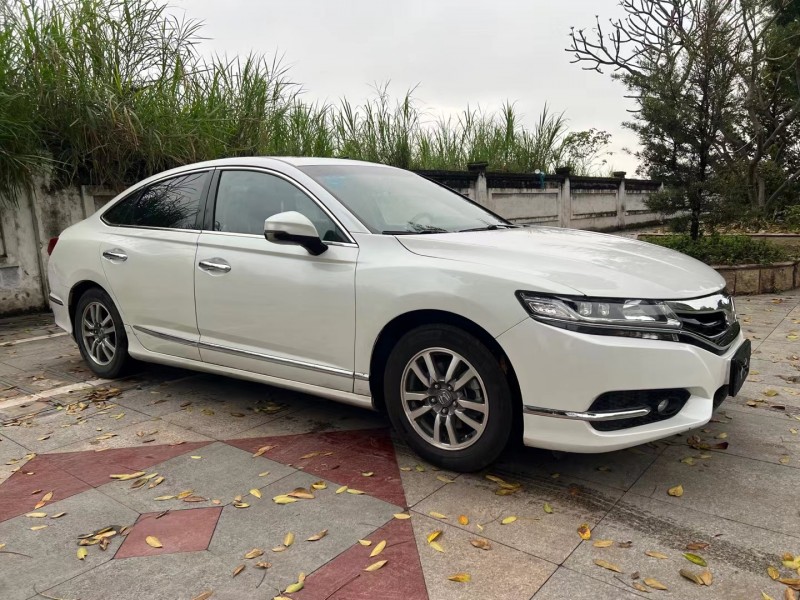 东莞17年本田思铂睿3