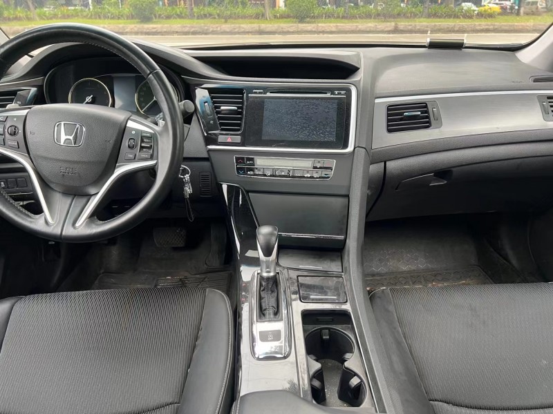 东莞17年本田思铂睿6