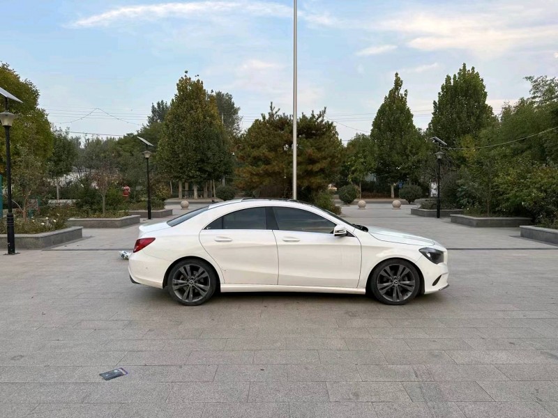 济南18年奔驰CLA7